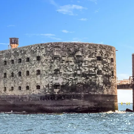 Lovely In Meschers-sur-Gironde