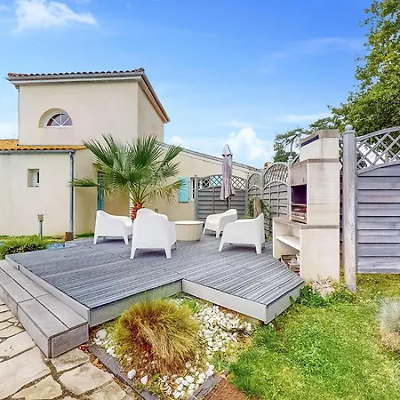 Lovely In Meschers-sur-Gironde