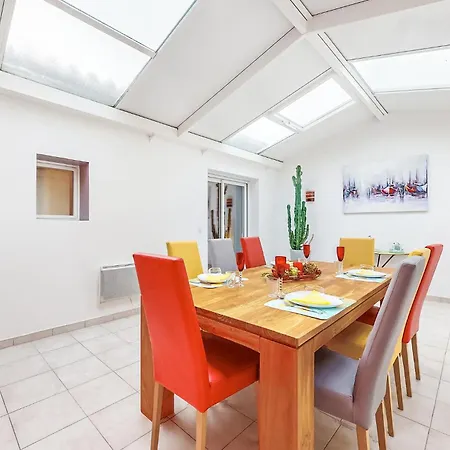 Lovely In Feriehus Meschers-sur-Gironde